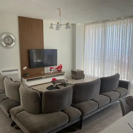 Green Coast 153/3 Apartment